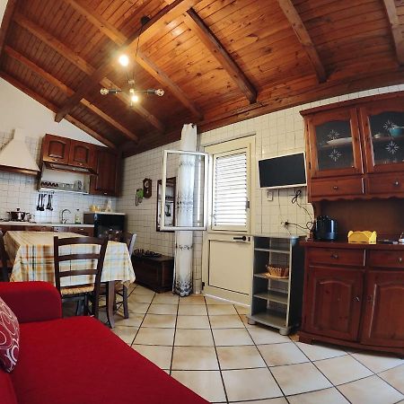 Casa Vacanza Isola Sul Mare Кастеламаре дел Голфо Екстериор снимка