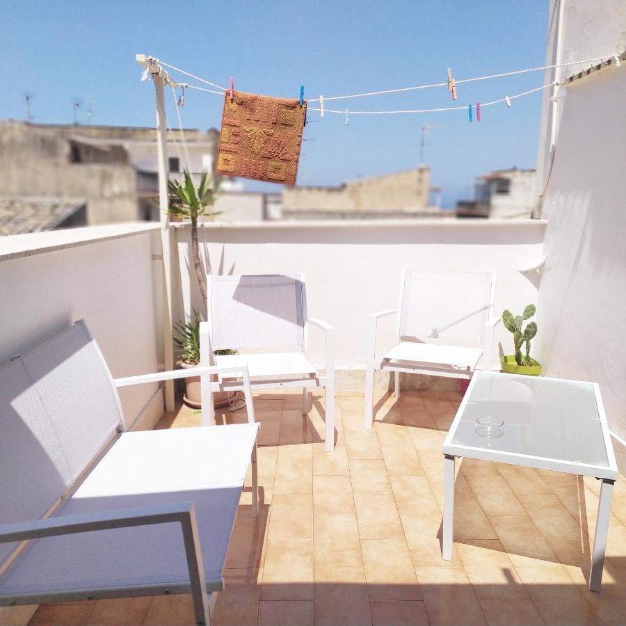 Casa Vacanza Isola Sul Mare Кастеламаре дел Голфо Екстериор снимка