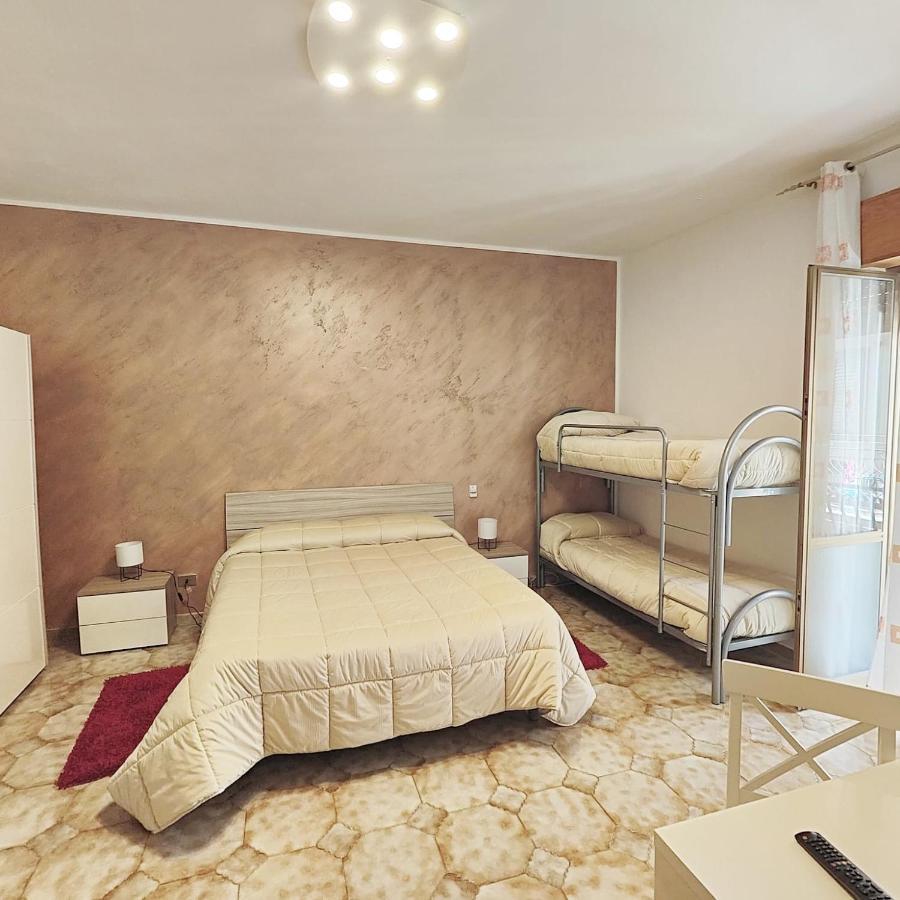 Casa Vacanza Isola Sul Mare Кастеламаре дел Голфо Екстериор снимка