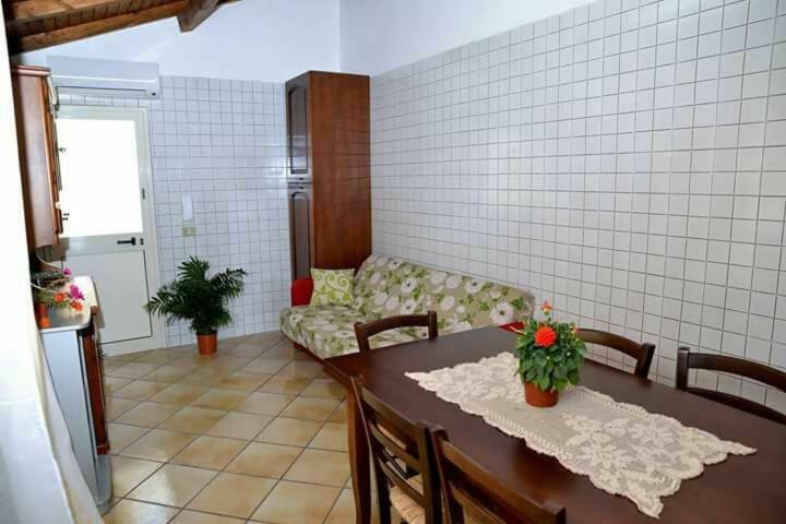 Casa Vacanza Isola Sul Mare Кастеламаре дел Голфо Екстериор снимка