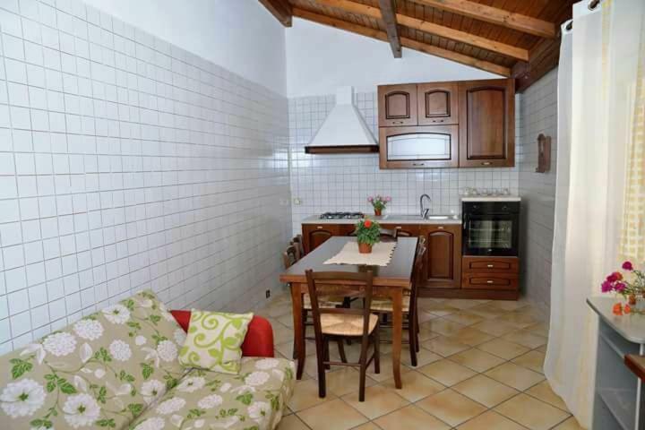 Casa Vacanza Isola Sul Mare Кастеламаре дел Голфо Екстериор снимка